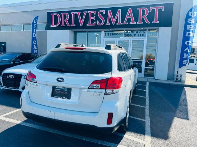 2011 Subaru Outback 2.5i Limited Image 5 of 37