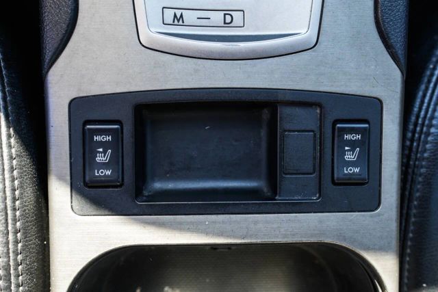 2011 Subaru Outback 2.5i Limited Navigation Image 8 of 8