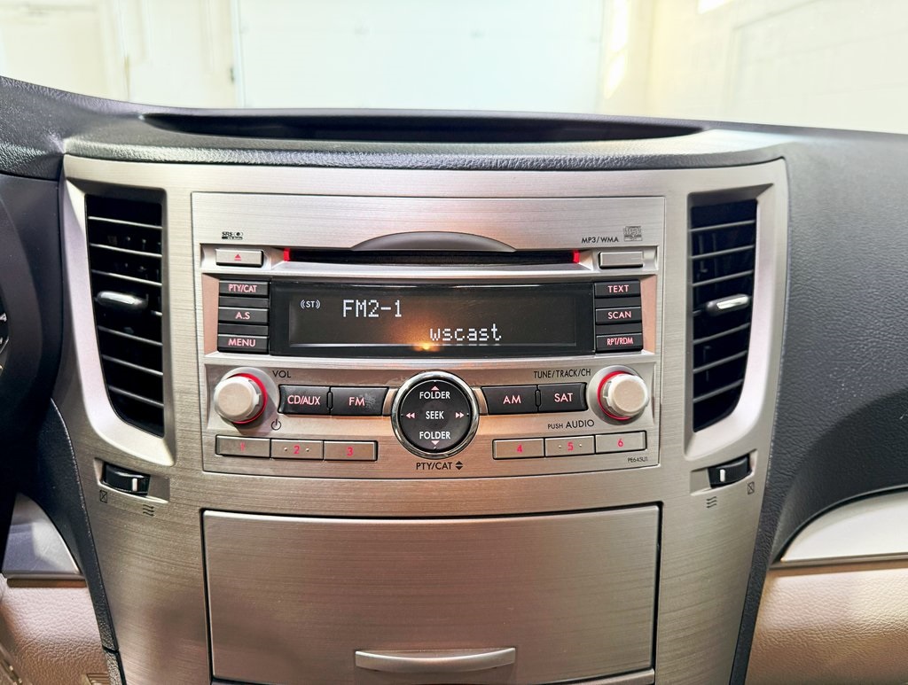 2011 Subaru Outback 2.5i Premium Image 22 of 37