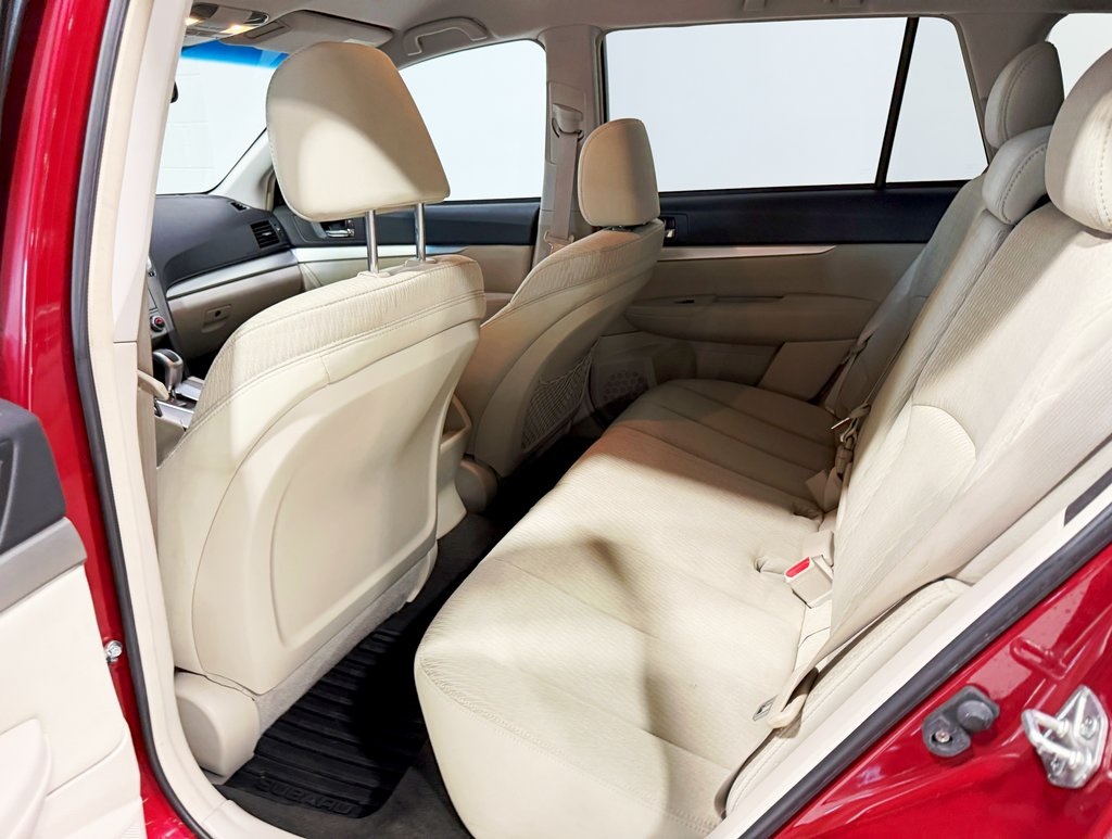 2011 Subaru Outback 2.5i Premium Image 14 of 37
