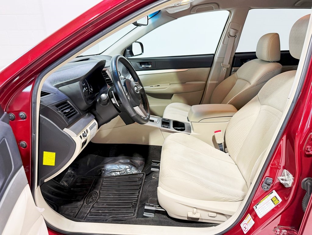 2011 Subaru Outback 2.5i Premium Image 18 of 37