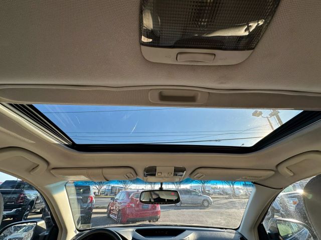 2011 Subaru Outback 3.6R Limited Navigation Image 38 of 43