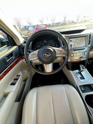 2011 Subaru Outback 3.6R Limited Navigation Image 30 of 43