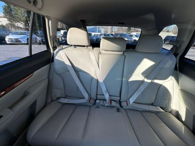 2011 Subaru Outback 3.6R Limited Navigation Image 28 of 43