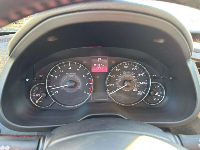 2011 Subaru Outback 3.6R Limited Navigation Image 34 of 43
