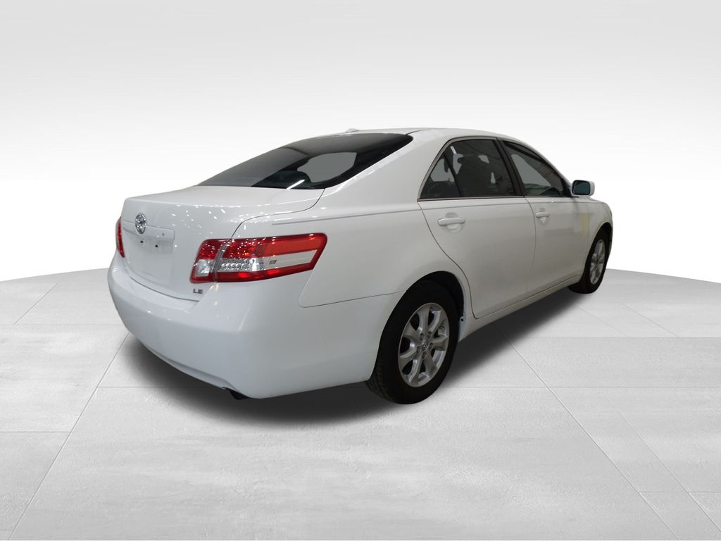 Vehicle image 5 of 30