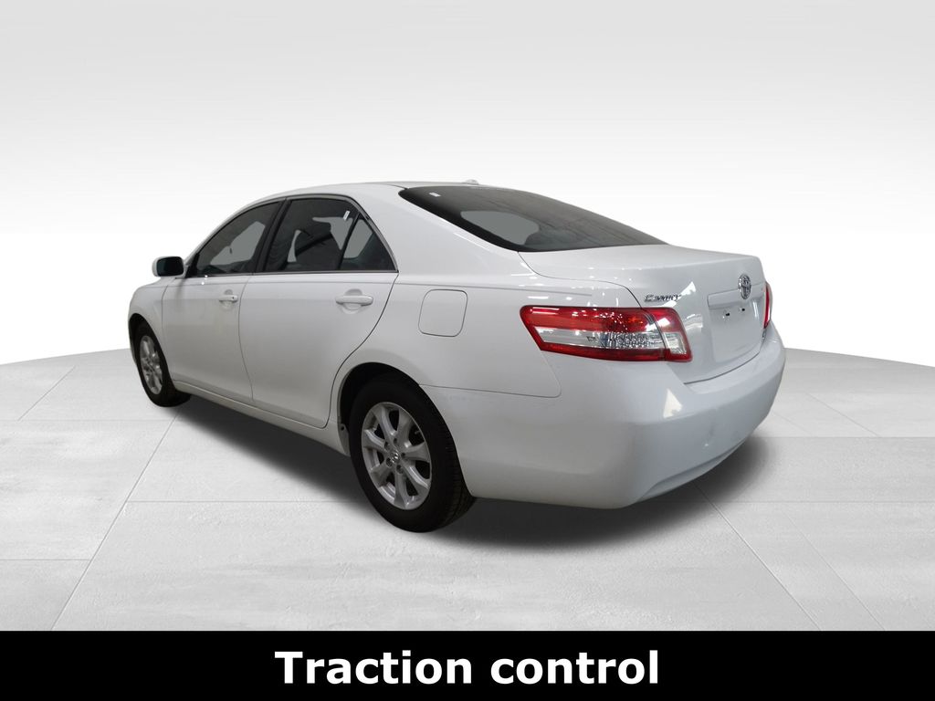 Vehicle image 7 of 30