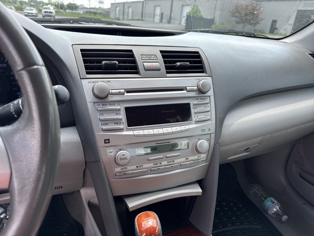 Vehicle image 5 of 5