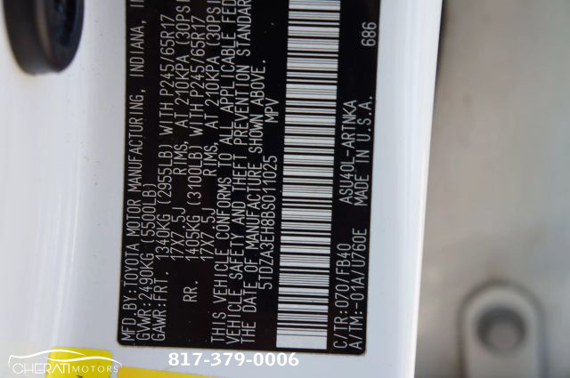 Vehicle image 22 of 26