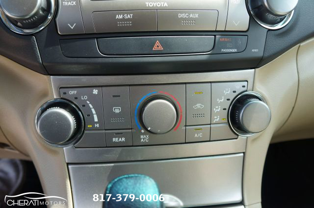 Vehicle image 11 of 26
