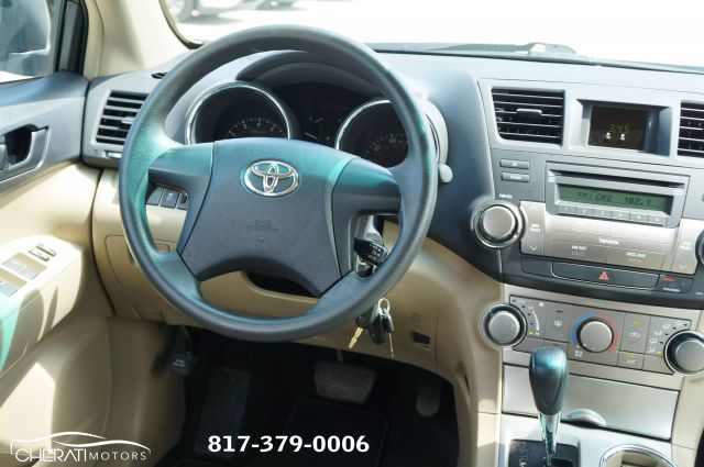 Vehicle image 7 of 26