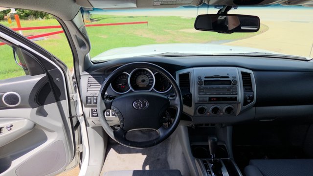 Vehicle image 16 of 30