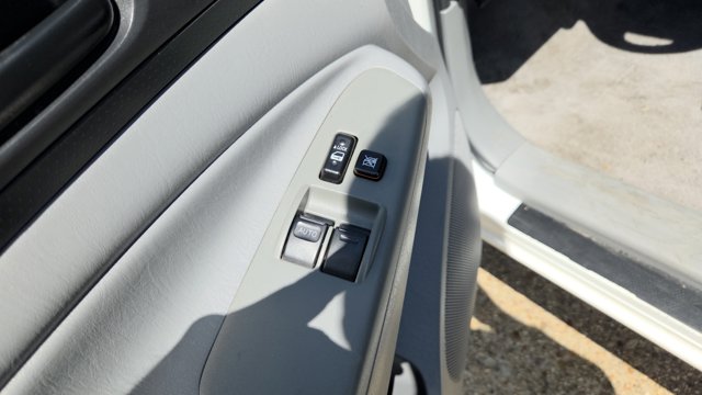 Vehicle image 11 of 30
