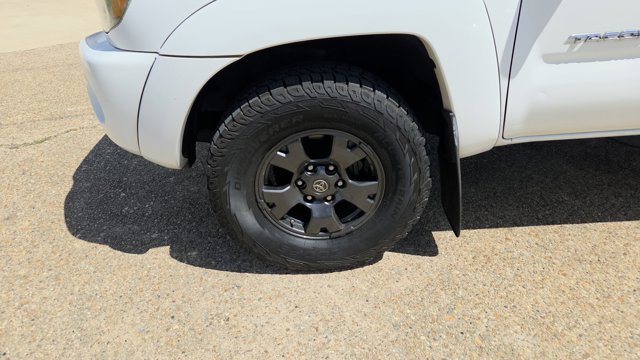 Vehicle image 9 of 30