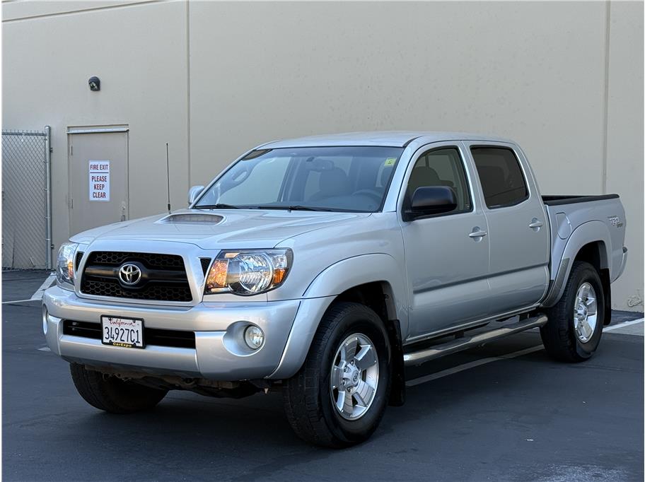 2011 Toyota Tacoma PreRunner Image 1 of 20