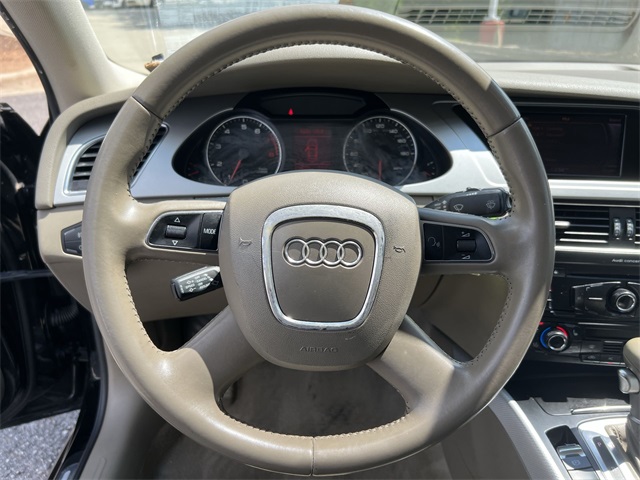 Vehicle image 22 of 24