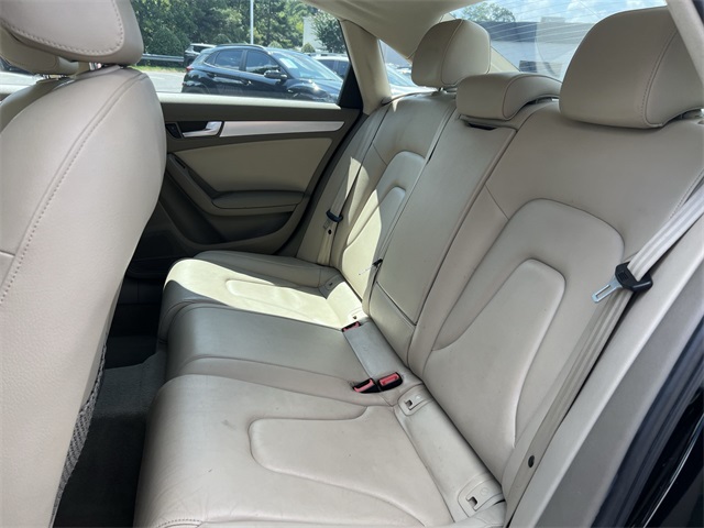 Vehicle image 13 of 24