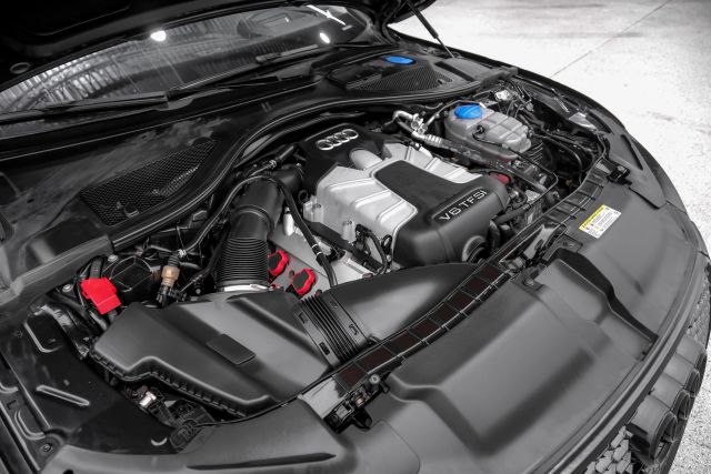 Vehicle image 19 of 64