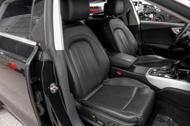 Vehicle image 27 of 64