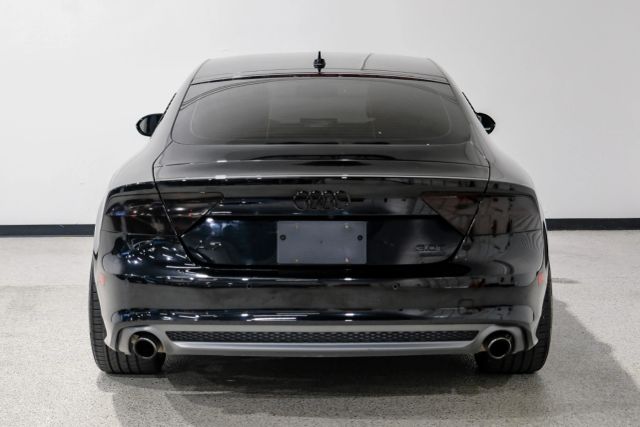 Vehicle image 10 of 64