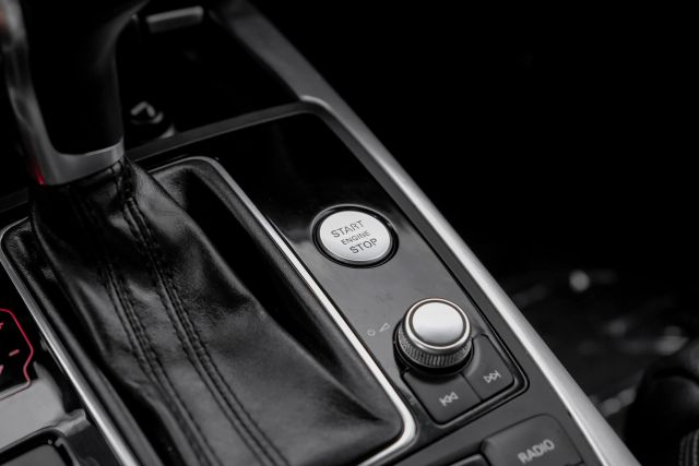 Vehicle image 47 of 64