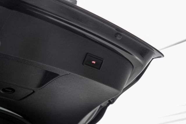 Vehicle image 59 of 64