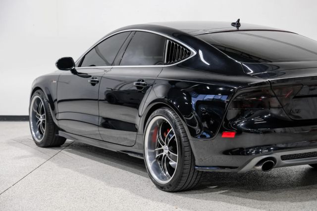 Vehicle image 12 of 64