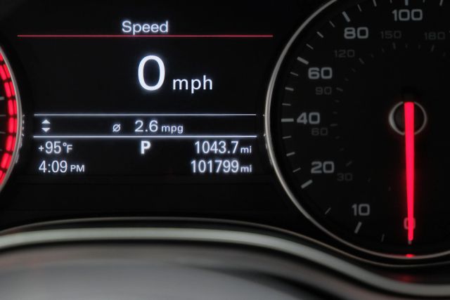 Vehicle image 38 of 64