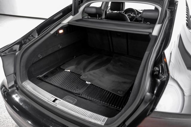 Vehicle image 25 of 64