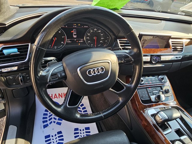 Vehicle image 10 of 18