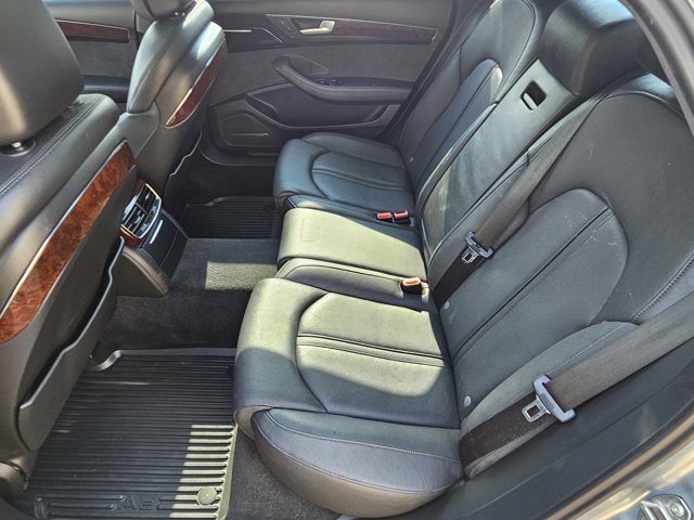 Vehicle image 8 of 18