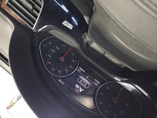 Vehicle image 11 of 18
