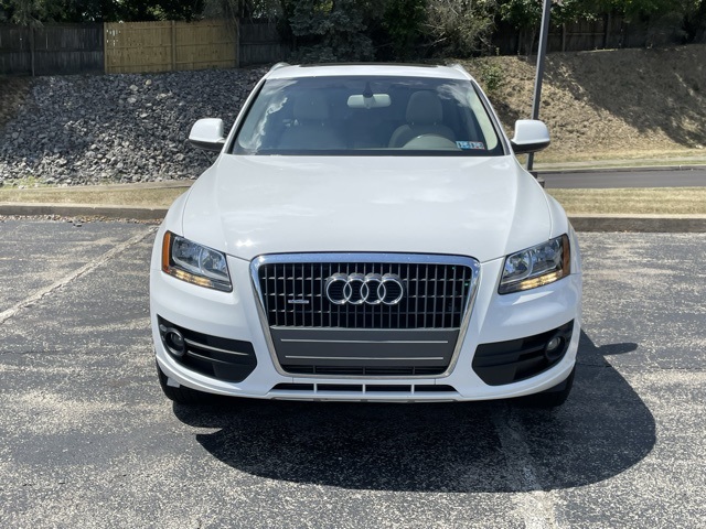 2012 Audi Q5 2.0T Premium Image 2 of 30