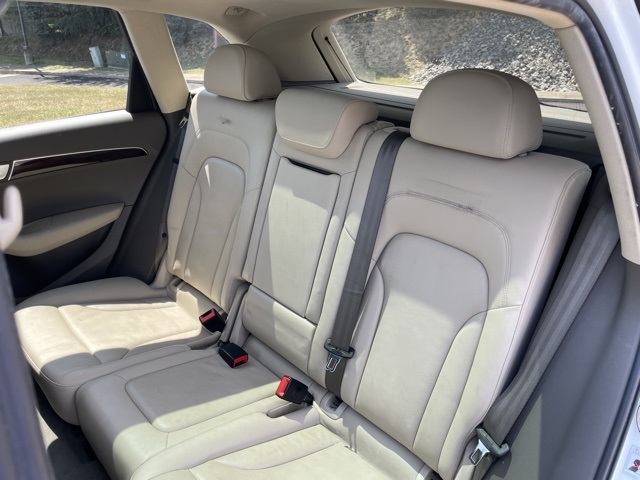 2012 Audi Q5 2.0T Premium Image 10 of 30
