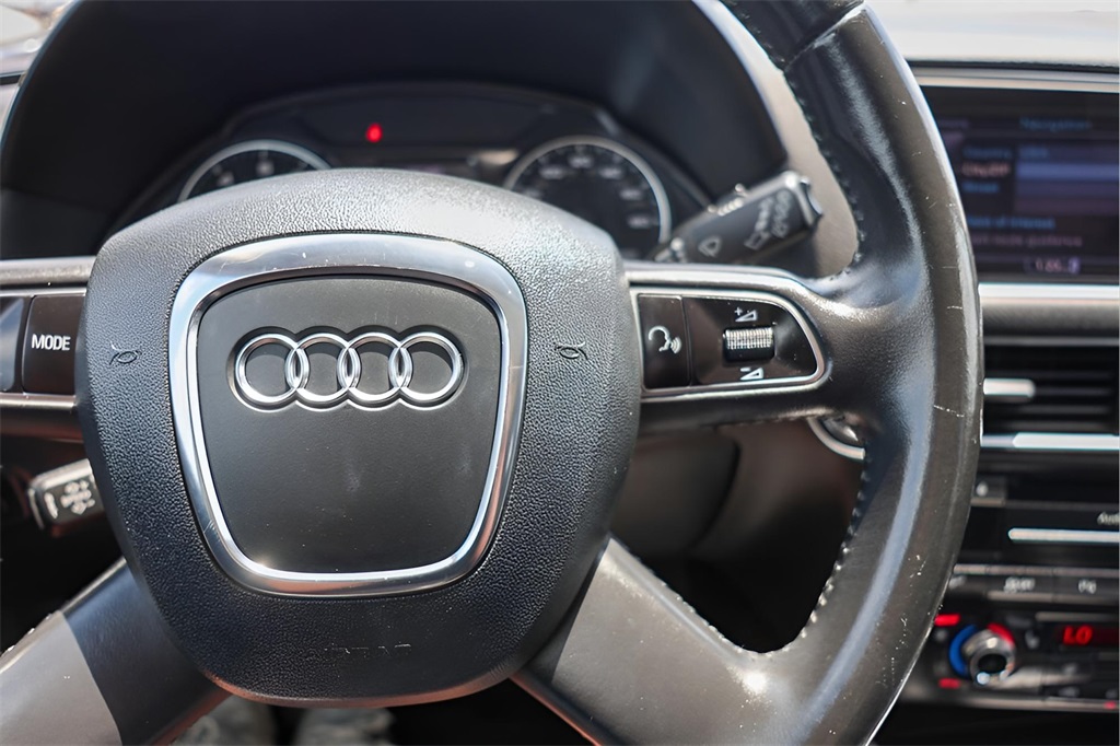 2012 Audi Q5 3.2L Prestige Image 16 of 27