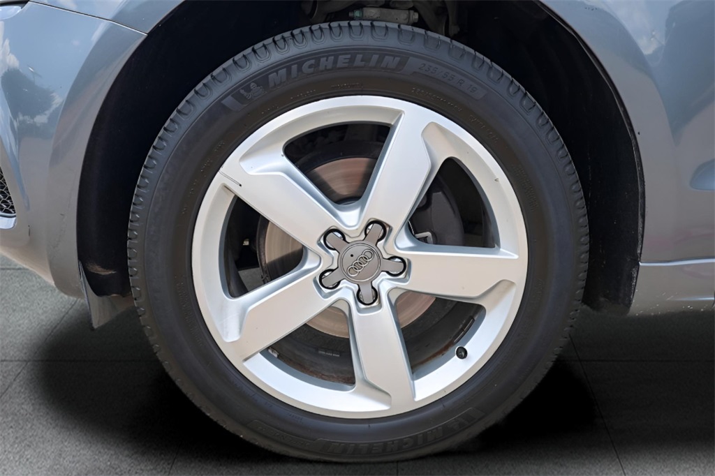 2012 Audi Q5 3.2L Prestige Image 10 of 27