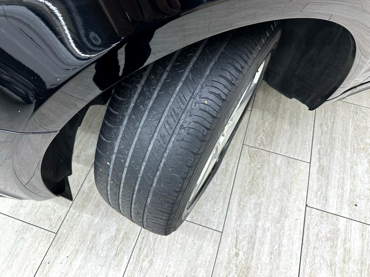Vehicle image 36 of 44