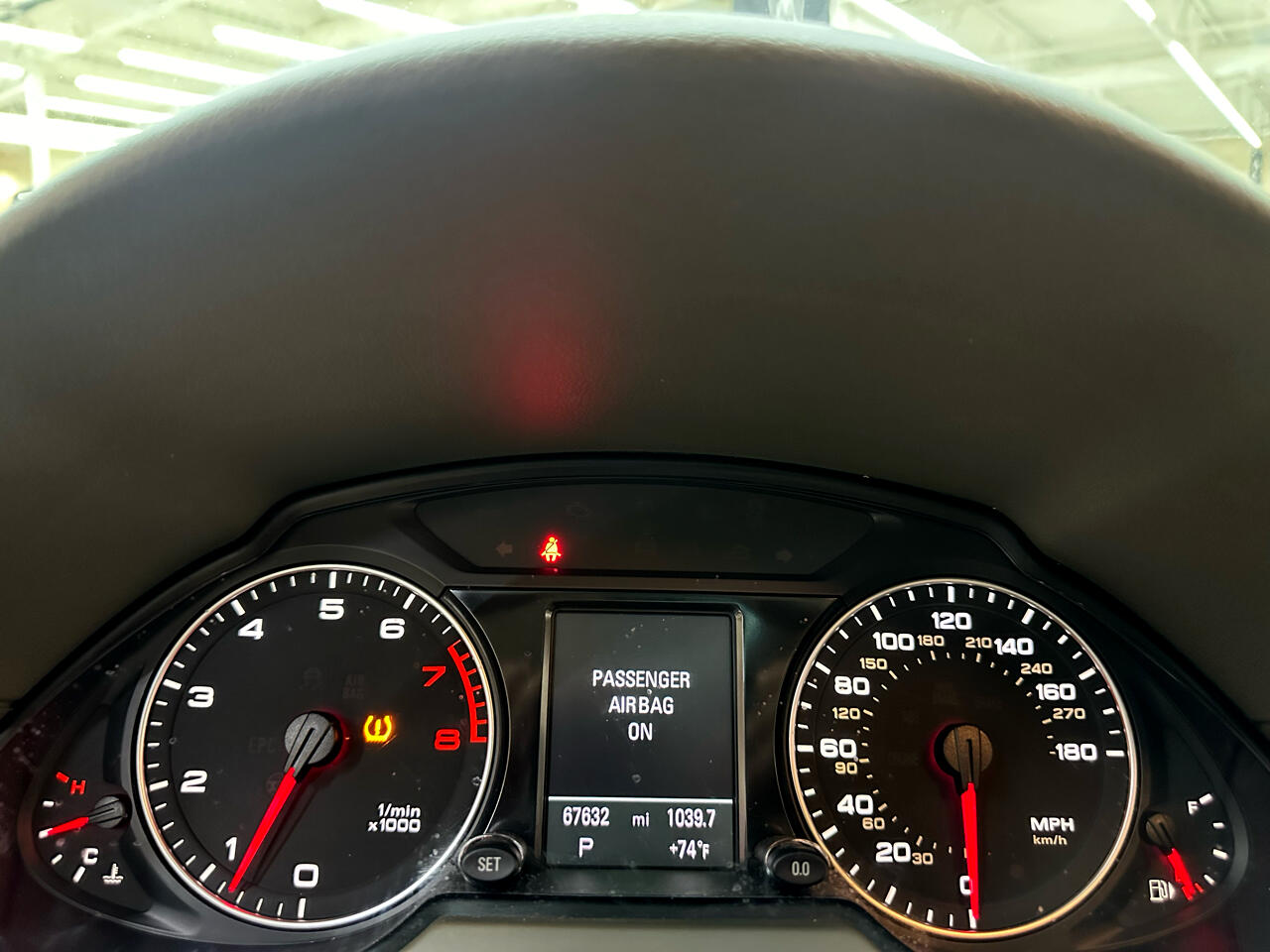 Vehicle image 28 of 44