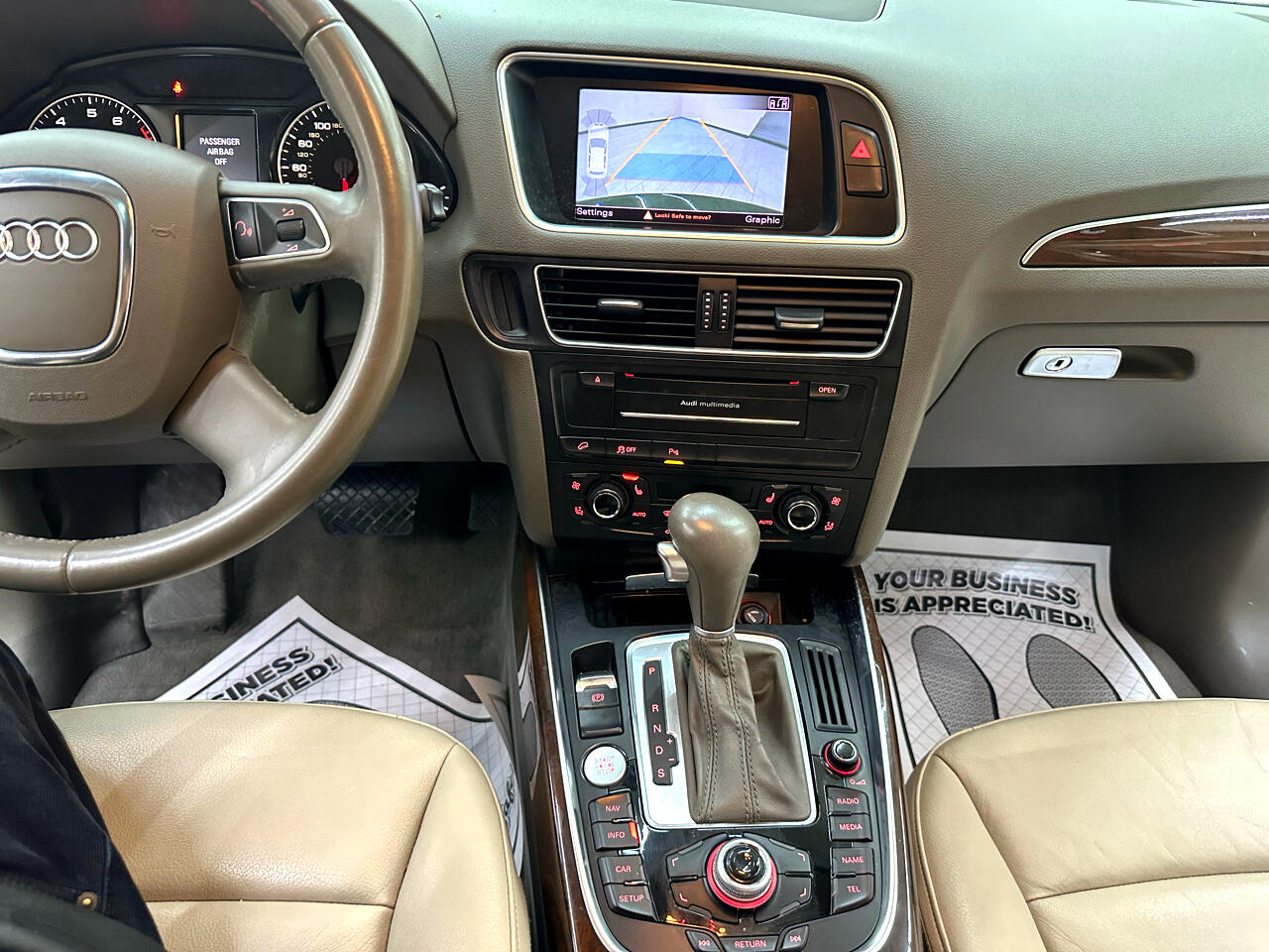 Vehicle image 42 of 44