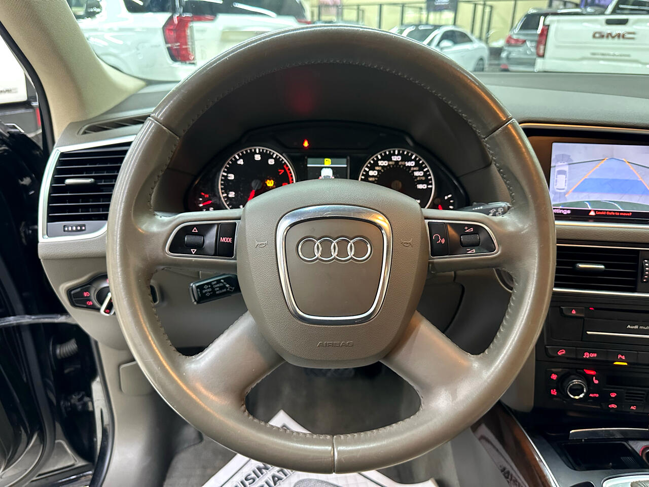 Vehicle image 39 of 44