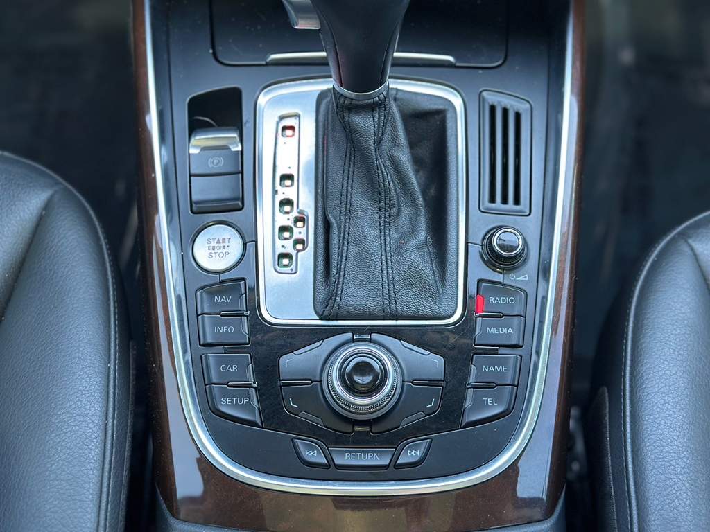 2012 Audi Q5 3.2L Premium Plus Image 32 of 33