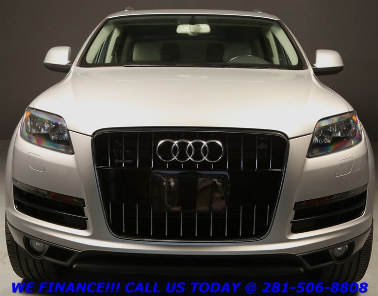2012 Audi Q7 3.0T Premium Image 2 of 28