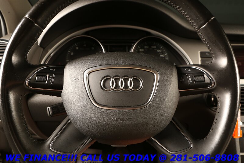2012 Audi Q7 3.0T Premium Image 13 of 28