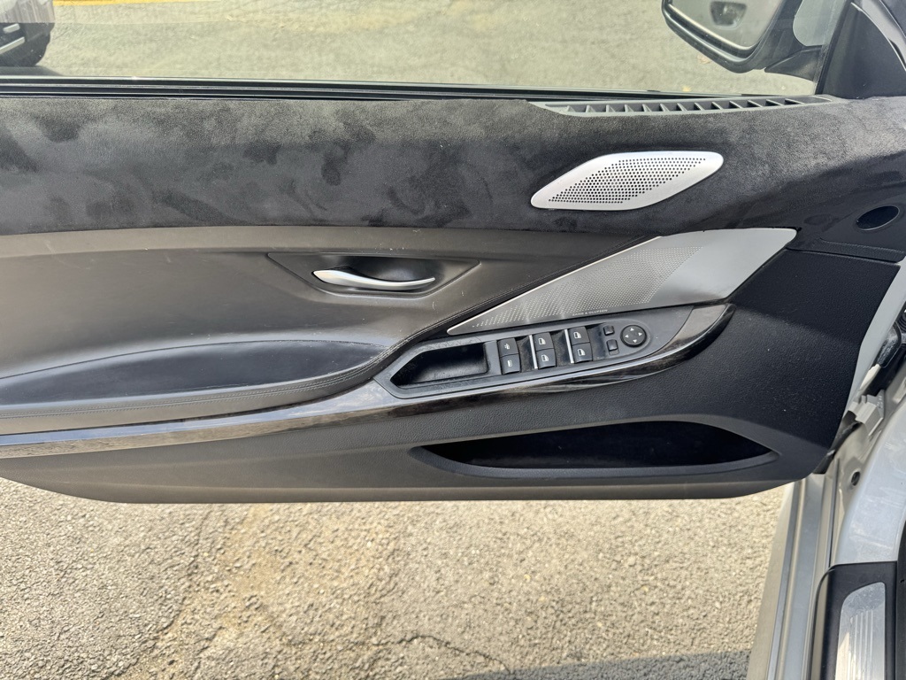 2012 BMW 6 Series 650i Image 21 of 30