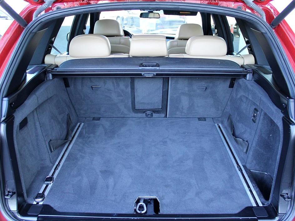 Vehicle image 7 of 28