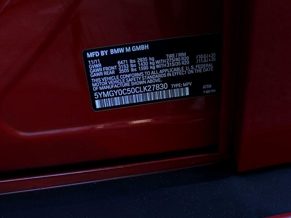 Vehicle image 10 of 28