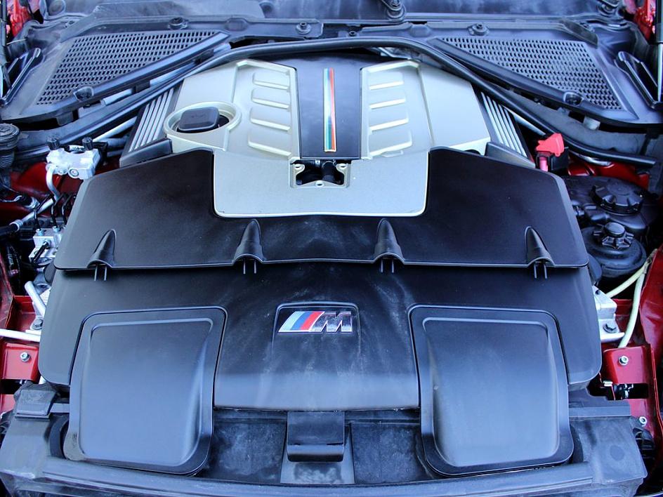 Vehicle image 27 of 28