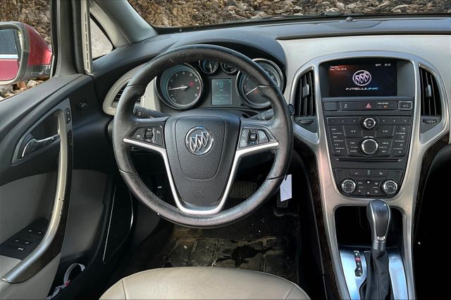 Vehicle image 14 of 31