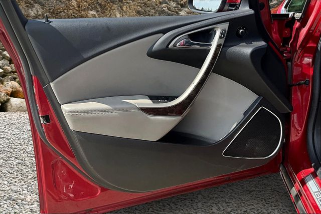 Vehicle image 20 of 31
