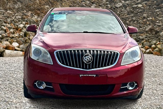 Vehicle image 2 of 31